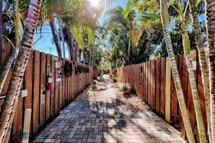 758 NE 13th Ct, Fort Lauderdale, FL 33304 - Photo 25