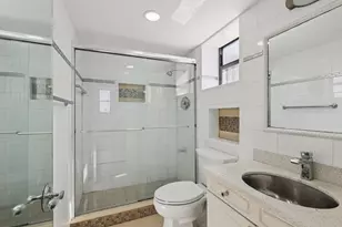 6450 Collins Ave, Miami Beach, FL 33141 - Photo 17