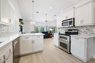 732 Crescent Way, Weston, FL 33326 - Photo 11