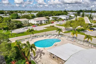 77 Harwood H, Deerfield Beach, FL 33442 - Photo 3