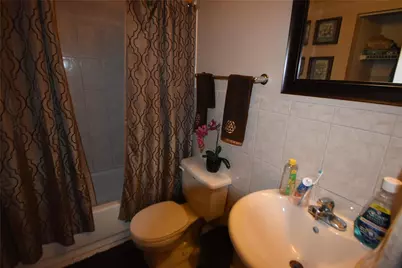 6572 Bayfront Drive, Margate, FL 33063 - Photo 15