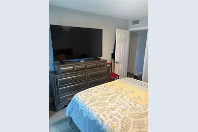 211 N Oakridge #211, Deerfield Beach, FL 33442 - Photo 5