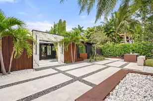 2711 NE 19th St, Fort Lauderdale, FL 33305 - Photo 1