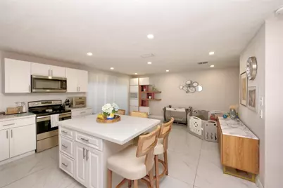 621 Lakeshore Terrace, Davie, FL 33325 - Photo 13