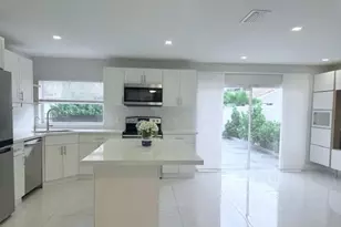 621 Lakeshore Terrace, Davie, FL 33325 - Photo 17