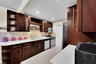 9846 NW 26th Pl, Sunrise, FL 33322 - Photo 9