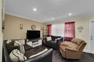 9846 NW 26th Pl, Sunrise, FL 33322 - Photo 5