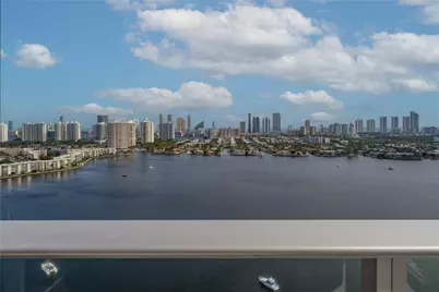 17301 Biscayne Boulevard #Ph 7, Aventura, FL 33160 - Photo 1