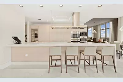 17301 Biscayne Boulevard #Ph 7, Aventura, FL 33160 - Photo 9