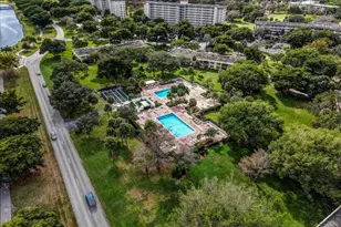 545 Oaks Ln, Pompano Beach, FL 33069 - Photo 35