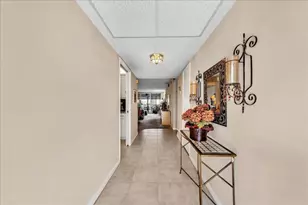 545 Oaks Ln, Pompano Beach, FL 33069 - Photo 7