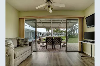 400 SW Golfview Terrace #111, Boynton Beach, FL 33426 - Photo 11