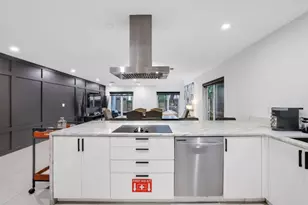 1124 NE 2nd Ave, Fort Lauderdale, FL 33304 - Photo 9