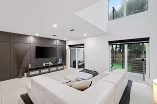 1124 NE 2nd Ave, Fort Lauderdale, FL 33304 - Photo 1