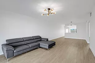 4301 Martinique Cir, Coconut Creek, FL 33066 - Photo 7