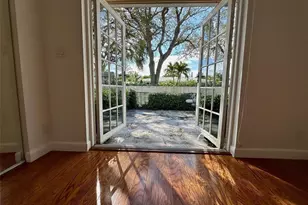 2001 NE 27th Ct, Pompano Beach, FL 33064 - Photo 9