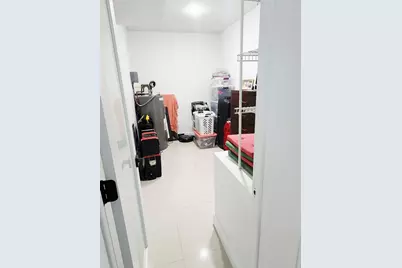 5707 White Hickory Circle, Tamarac, FL 33319 - Photo 13