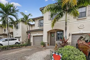 6585 N Anise Ct, Davie, FL 33314 - Photo 3