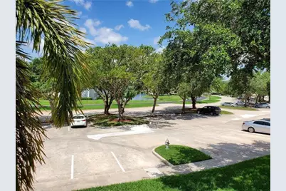 6061 Balboa Circle #201, Boca Raton, FL 33433 - Photo 7