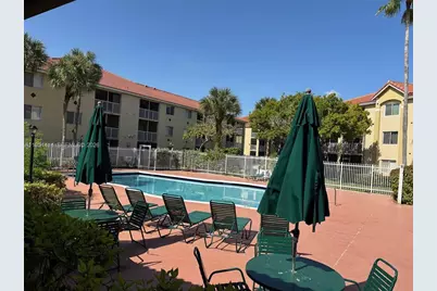 470 S Park Road #302, Hollywood, FL 33021 - Photo 31