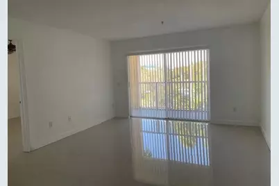 470 S Park Road #302, Hollywood, FL 33021 - Photo 15