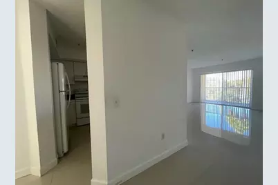 470 S Park Road #302, Hollywood, FL 33021 - Photo 7