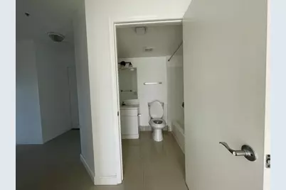 470 S Park Road #302, Hollywood, FL 33021 - Photo 21