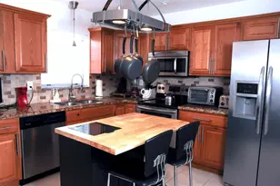 29 NE 3 St, Dania Beach, FL 33004 - Photo 5