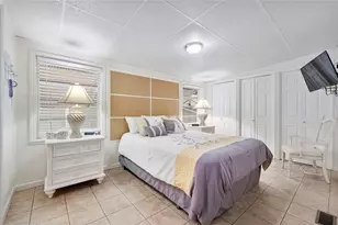 8557 SW 15th Ct, Davie, FL 33324 - Photo 11