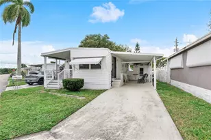 8557 SW 15th Ct, Davie, FL 33324 - Photo 1