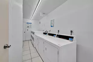800 Parkview Dr, Hallandale Beach, FL 33009 - Photo 31