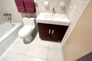 2211 NE 67th St, Fort Lauderdale, FL 33308 - Photo 13