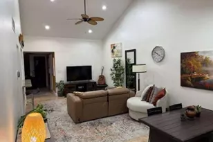 4740 NW 97th Pl, Doral, FL 33178 - Photo 3