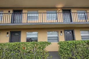 1401 NE 17th Ct, Fort Lauderdale, FL 33305 - Photo 1