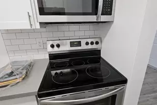 1401 NE 17th Ct, Fort Lauderdale, FL 33305 - Photo 5