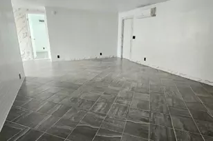 21511 NW 3rd St, Hollywood, FL 33029 - Photo 9