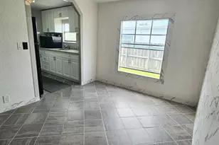 21511 NW 3rd St, Hollywood, FL 33029 - Photo 15