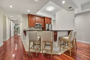 1121 Madruga Ave, Miami, FL 33146 - Photo 9