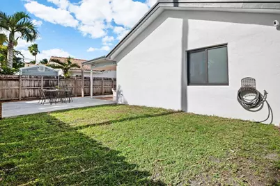 12440 SW 7th Place, Davie, FL 33325 - Photo 25