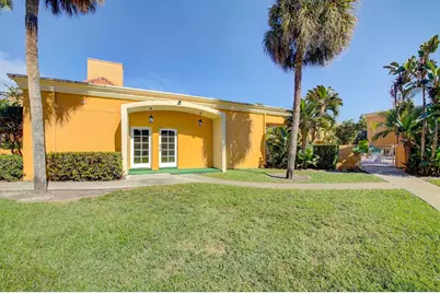 18111 NW 68th Avenue #I210, Hialeah, FL 33015 - Photo 27