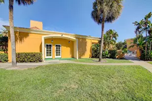 18111 NW 68th Ave, Hialeah, FL 33015 - Photo 27