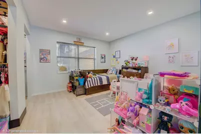 18111 NW 68th Avenue #I210, Hialeah, FL 33015 - Photo 17