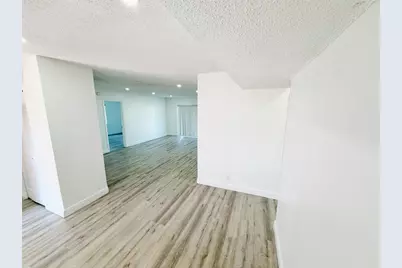 2710 Riverside Drive #201, Coral Springs, FL 33065 - Photo 13