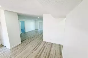 2710 Riverside Dr, Coral Springs, FL 33065 - Photo 13