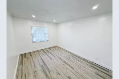 2710 Riverside Drive #201, Coral Springs, FL 33065 - Photo 29