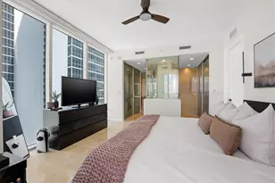 1040 Biscayne Blvd, Miami, FL 33132 - Photo 11