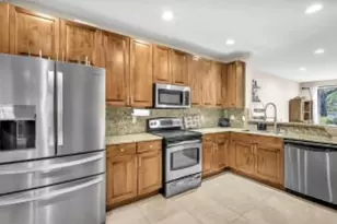 9761 Darlington Pl, Cooper City, FL 33328 - Photo 9