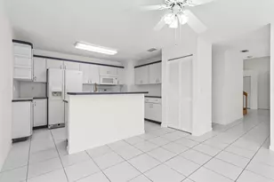 10320 NW 10th Ct, Plantation, FL 33322 - Photo 7