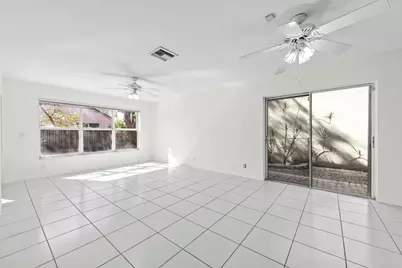 10320 NW 10th Court, Plantation, FL 33322 - Photo 15