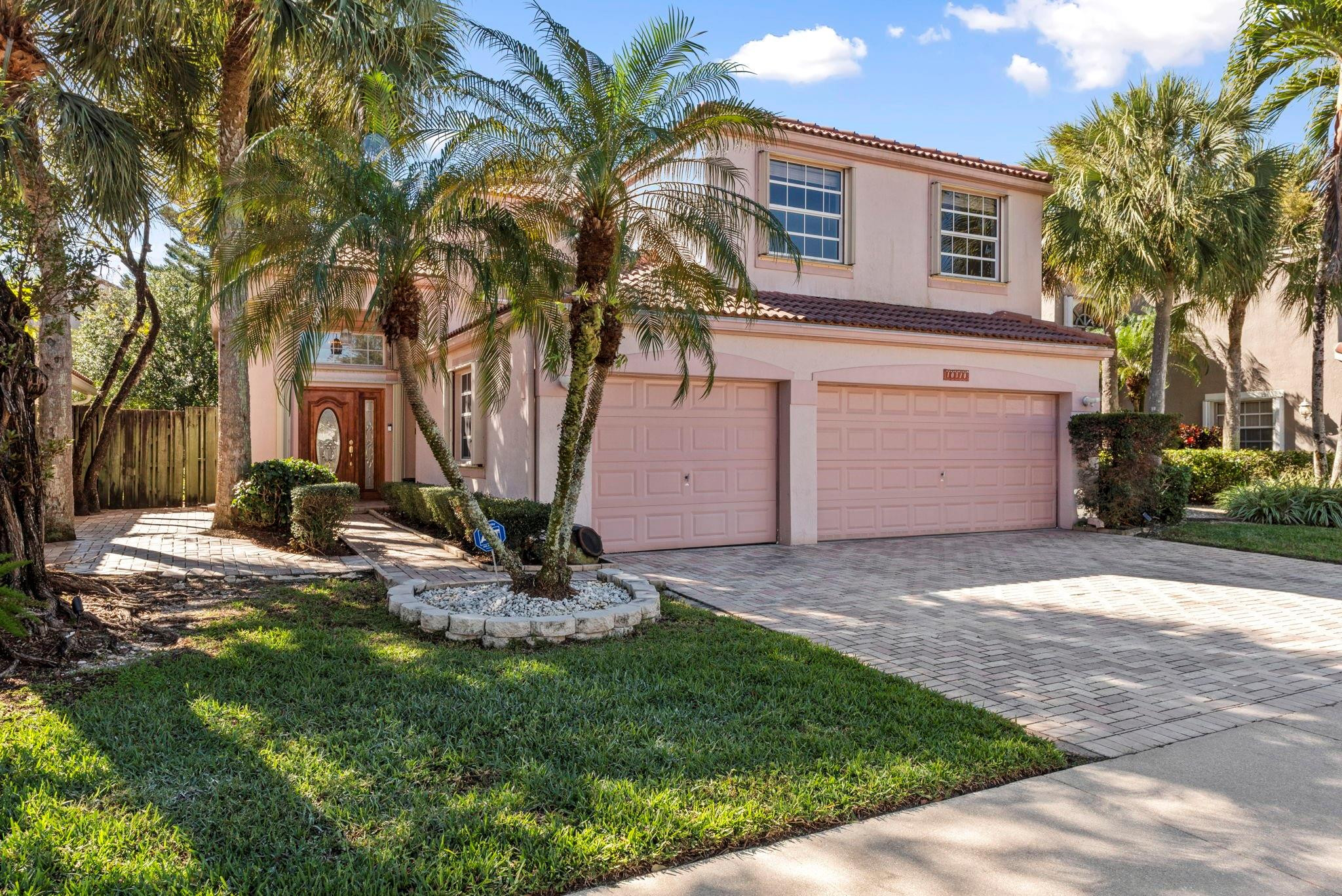 10320 NW 10th Ct main architectural view
